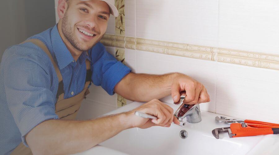 Professional clogged drains services in Selma, IN